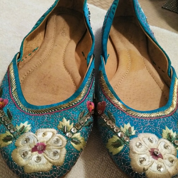 Aldo Shoes - Aldo  embroidered flats Asian inspired